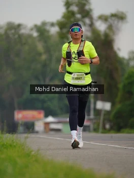 Runner Photo 2046215