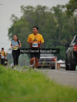 Runner Photo 2046220
