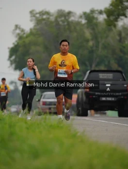 Runner Photo 2046222