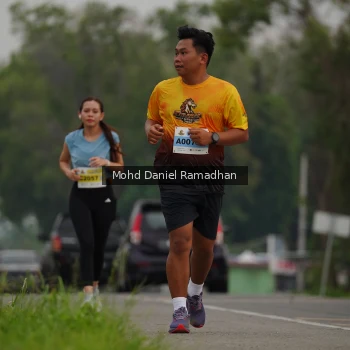 Runner Photo 2046227