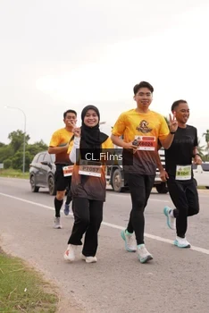 Runner Photo 2046277