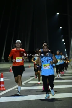 Runner Photo 2046298