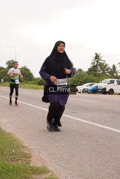 Runner Photo 2046345