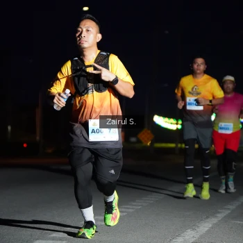 Runner Photo 2046376