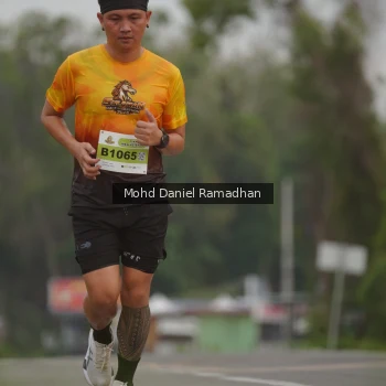 Runner Photo 2046379