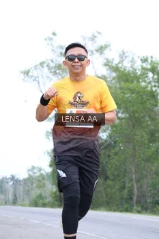 Runner Photo 2046440