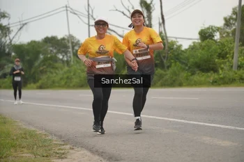 Runner Photo 2046486