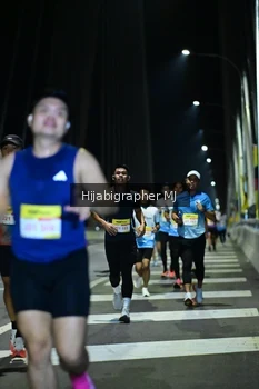 Runner Photo 2046488
