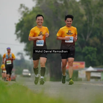 Runner Photo 2046492