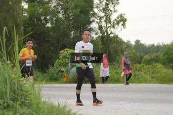 Runner Photo 2046494