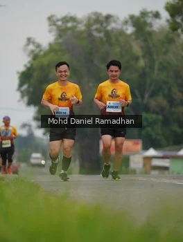 Runner Photo 2046498