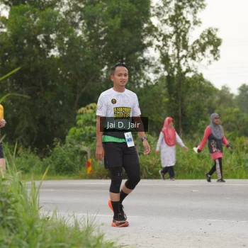 Runner Photo 2046512