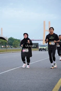 Runner Photo 2046522