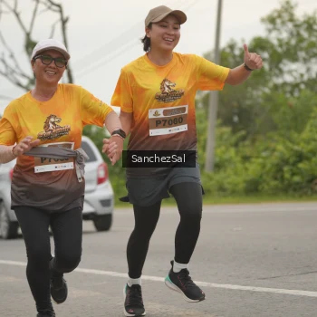 Runner Photo 2046536