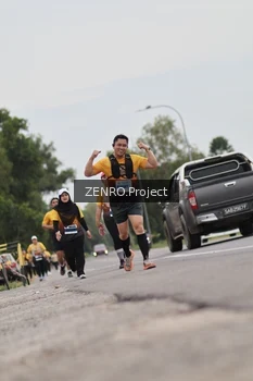 Runner Photo 2046541