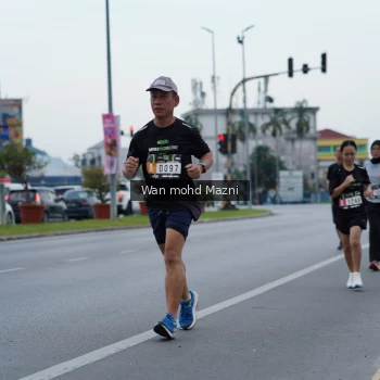Runner Photo 2046558