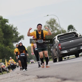 Runner Photo 2046561