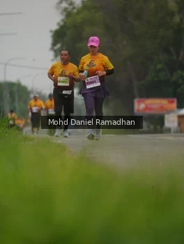 Runner Photo 2046607