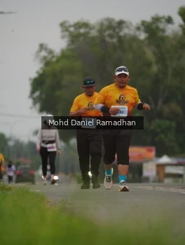 Runner Photo 2046660