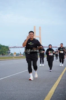 Runner Photo 2046688