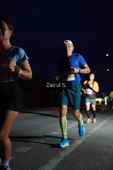 Runner Photo 2046717