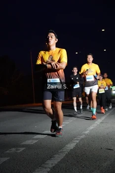 Runner Photo 2046736