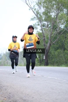 Runner Photo 2046750