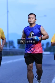 Runner Photo 2046754