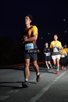 Runner Photo 2046760