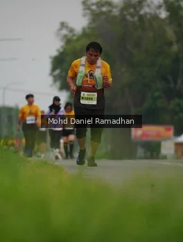 Runner Photo 2046773