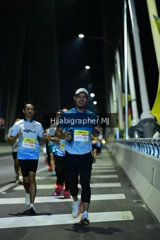 Runner Photo 2046797