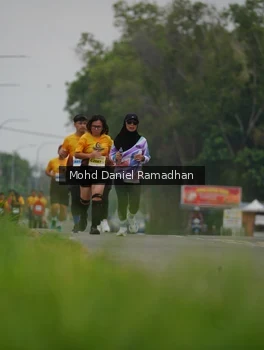 Runner Photo 2046807
