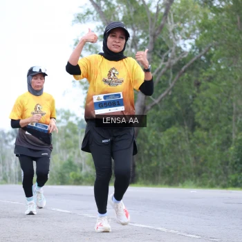Runner Photo 2046836