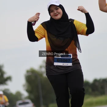 Runner Photo 2046862