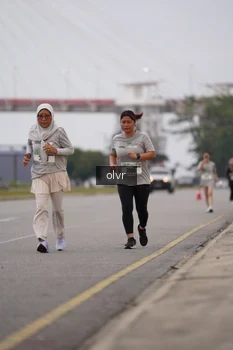 Runner Photo 2046865