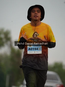 Runner Photo 2046904