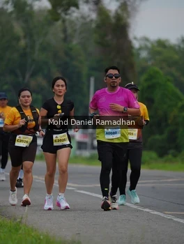 Runner Photo 2047050