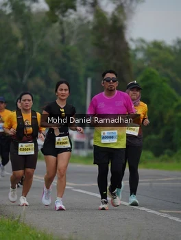 Runner Photo 2047057