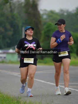 Runner Photo 2047084