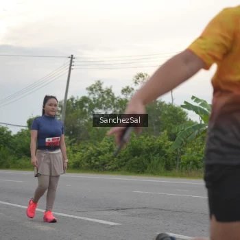 Runner Photo 2047109