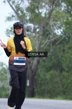 Runner Photo 2047129