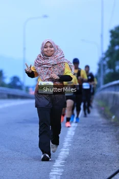 Runner Photo 2047172