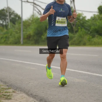 Runner Photo 2047291