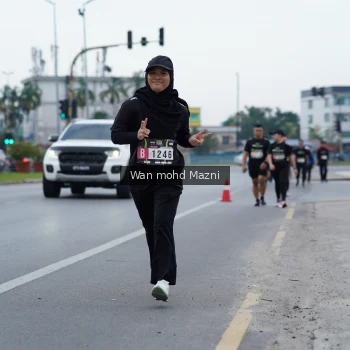 Runner Photo 2047347
