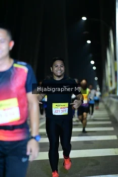 Runner Photo 2047365