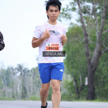 Runner Photo 2047372