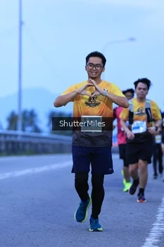 Runner Photo 2047374