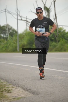 Runner Photo 2047381