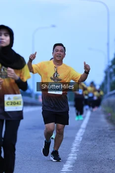 Runner Photo 2047423