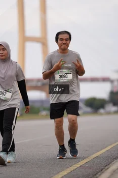 Runner Photo 2047490